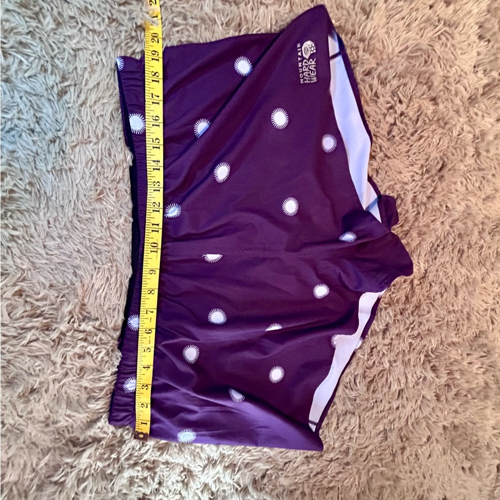 Mountain Hardwear women’s shorts XL - Picture 2 of 6